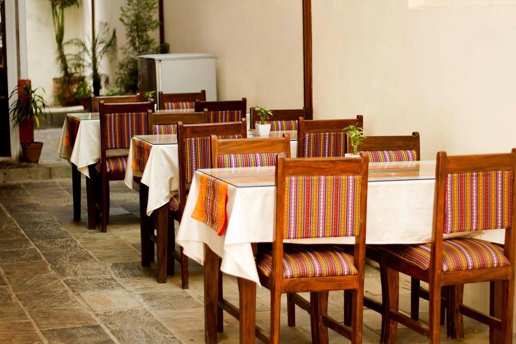Hotel Yambu Kathmandu Esterno foto