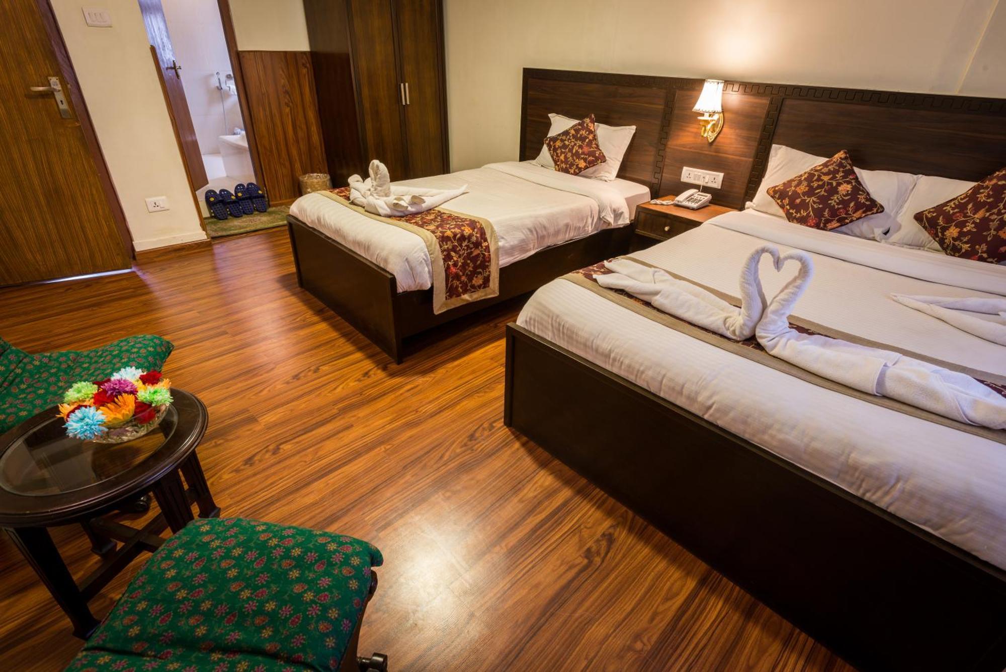 Hotel Yambu Kathmandu Esterno foto