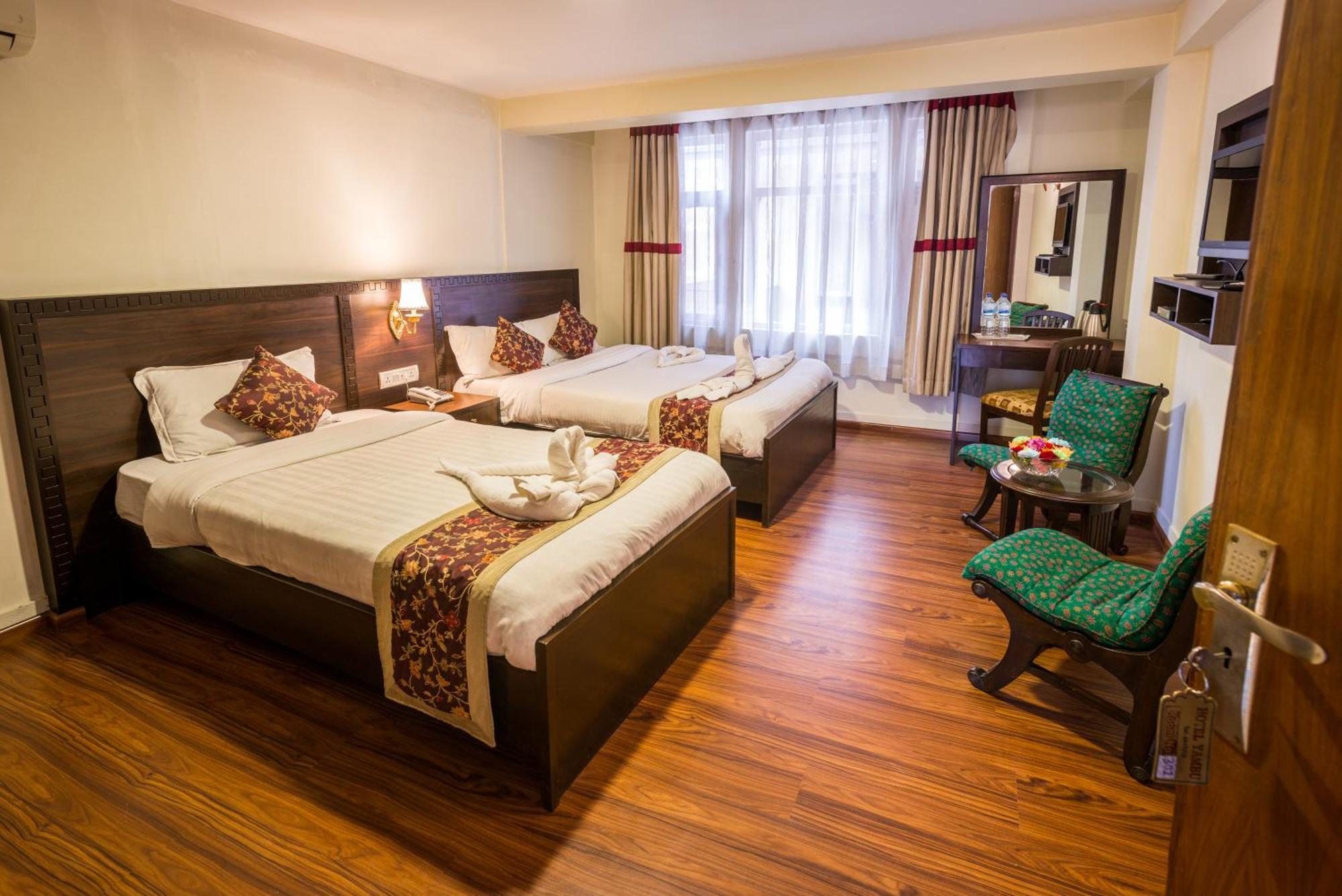 Hotel Yambu Kathmandu Esterno foto